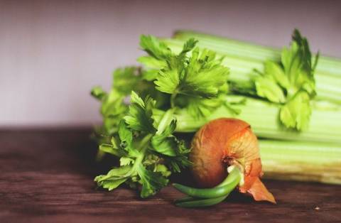 10 alimentos diuréticos que eliminan toxinas