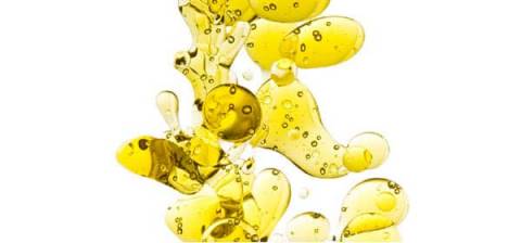 Conoce la diferencia entre un aceite vegetal y uno esencial